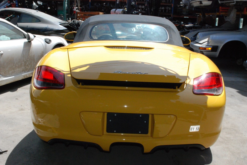 Illustration for article titled This Stupid Cheap Porsche Boxster Is The Supercar-Killing Project You Need